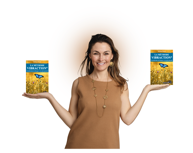 Hélène Pavot avec les livres de la Méthode Vibraction®